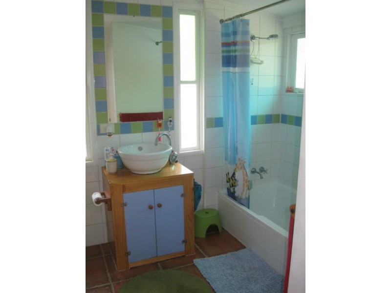 2122 Old Gympie Rd, Glass House Mountains QLD 4518