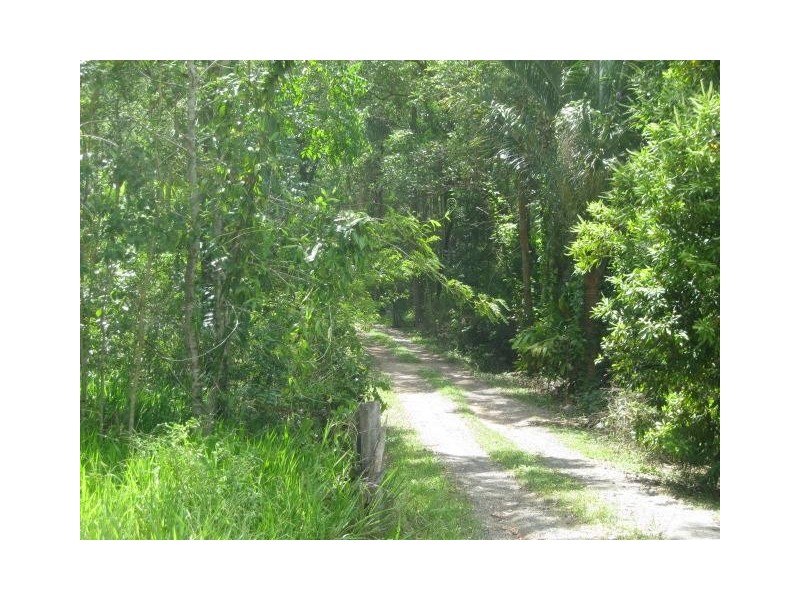 2122 Old Gympie Rd, Glass House Mountains QLD 4518