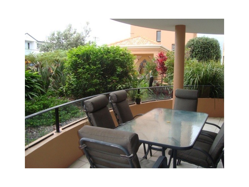40 Esplanade, Golden Beach QLD 4551