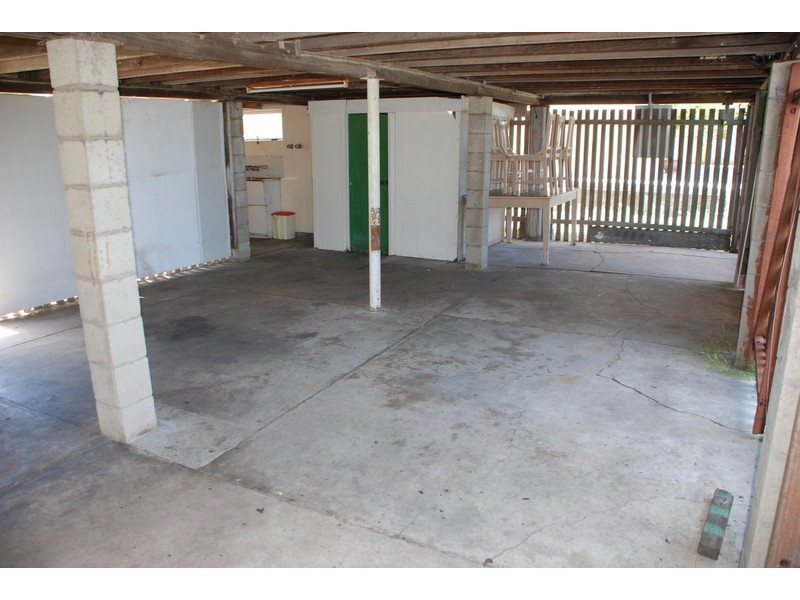 42 Golden Beach Esplanade, Golden Beach QLD 4551