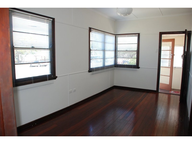 42 Golden Beach Esplanade, Golden Beach QLD 4551