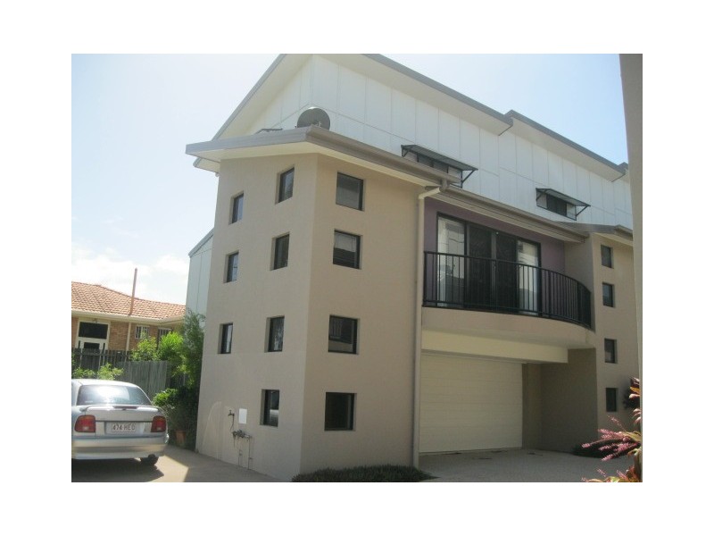 7-9 Wyreema Street, Caloundra QLD 4551