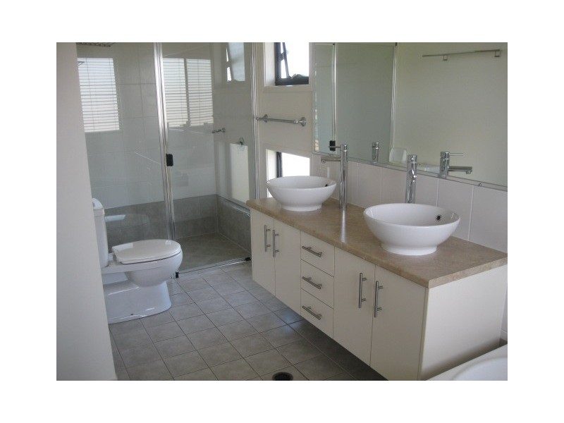 7-9 Wyreema Street, Caloundra QLD 4551