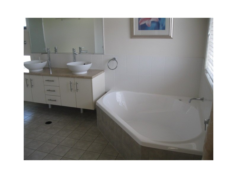 7-9 Wyreema Street, Caloundra QLD 4551