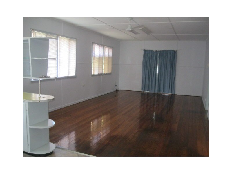 105  Golden Beach Esplanade “Golden Beach”, Caloundra QLD 4551