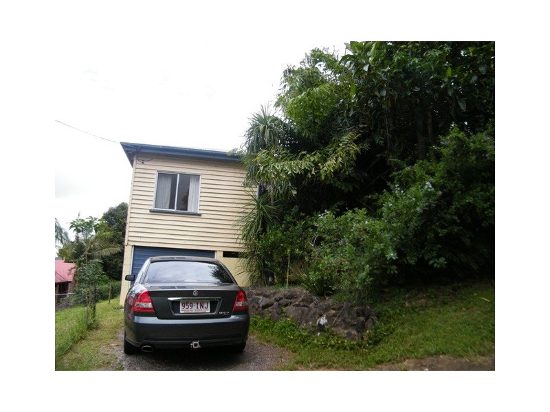 5 Cedar Street, Maleny QLD 4552