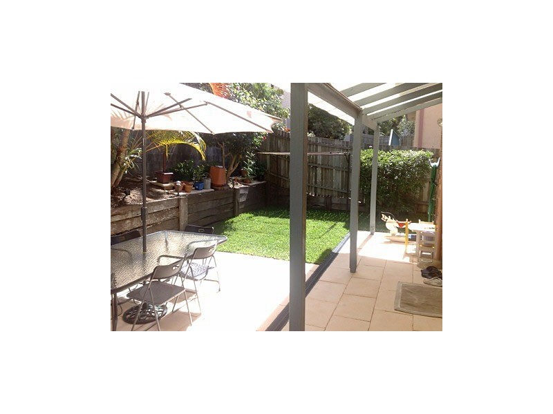 2/28 Kalinda Avenue, Mooloolaba QLD 4557