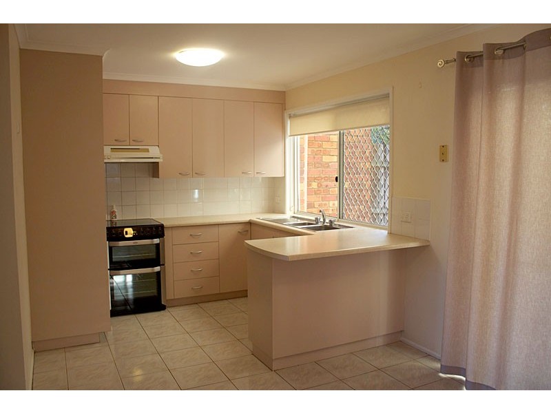 2/28 Kalinda Avenue, Mooloolaba QLD 4557