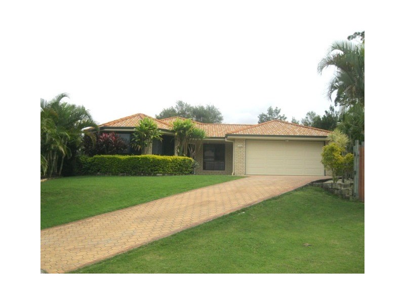5 Heath Court, Little Mountain QLD 4551