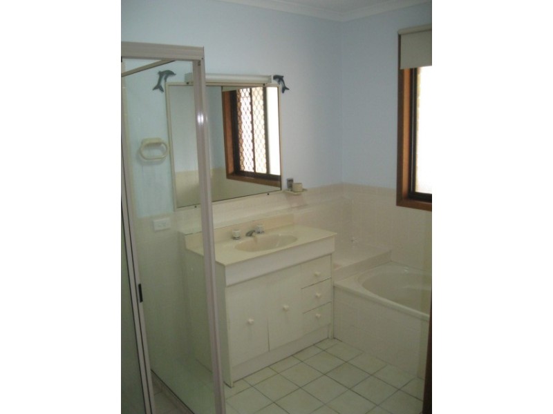 646 Nicklin Way, Wurtulla QLD 4575