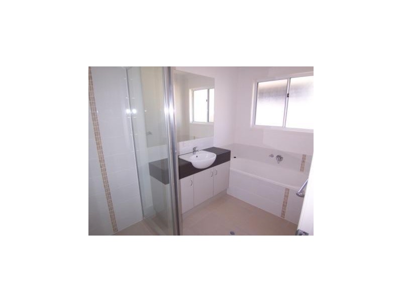 2 Lotte Place, Caloundra QLD 4551