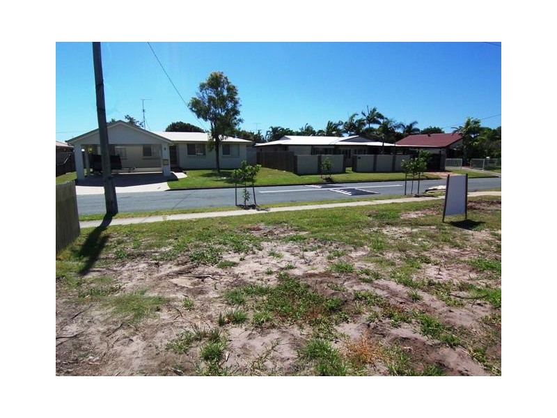 Warana QLD 4575