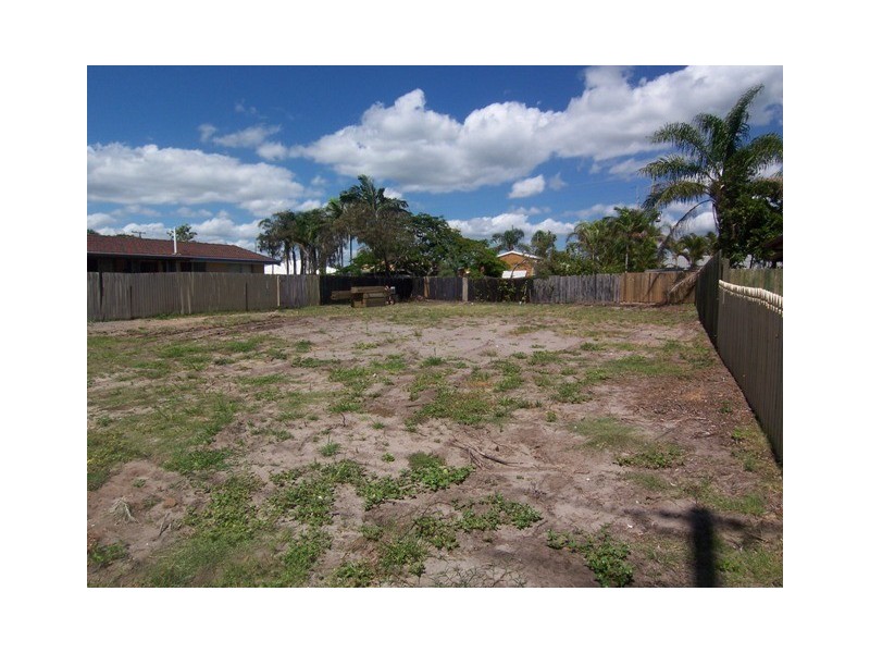 Warana QLD 4575