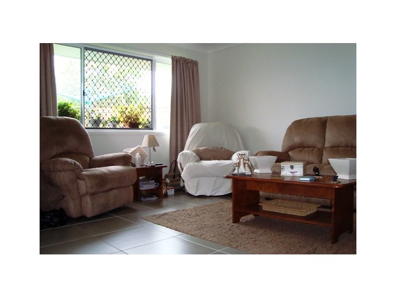 2/4 Lindesay St, Caloundra QLD 4551