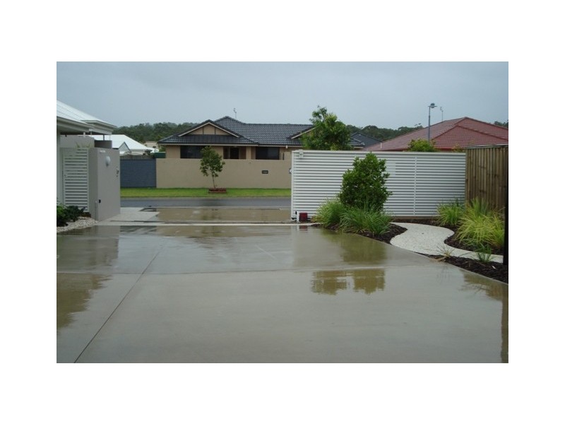 2/4 Lindesay St, Caloundra QLD 4551