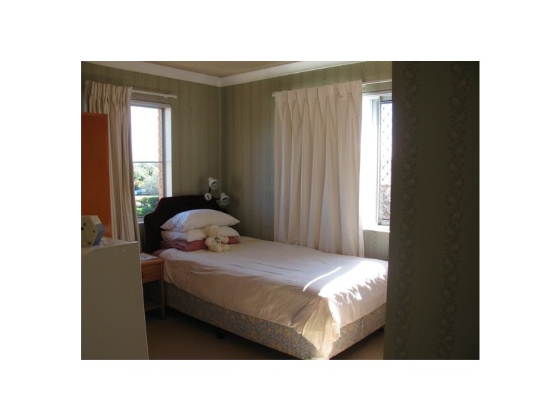 4/4 Oxley Street, Golden Beach QLD 4551