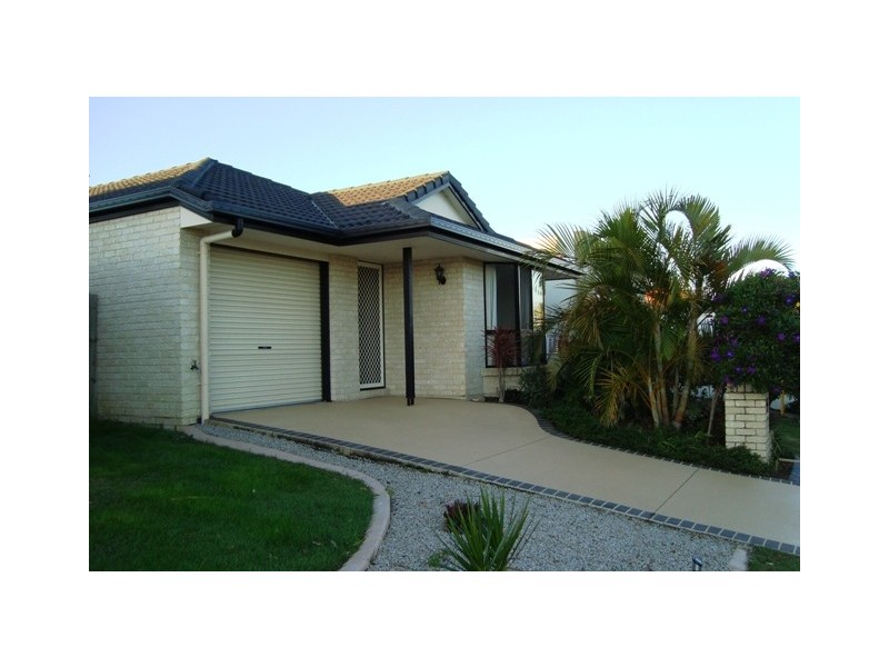 22 Clunie St, Caloundra QLD 4551