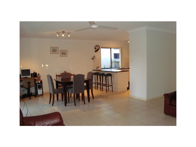 22 Clunie St, Caloundra QLD 4551