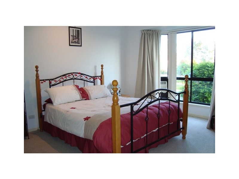 22 Clunie St, Caloundra QLD 4551