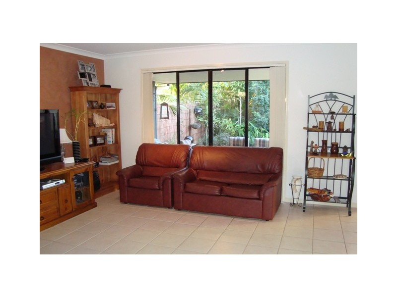 22 Clunie St, Caloundra QLD 4551