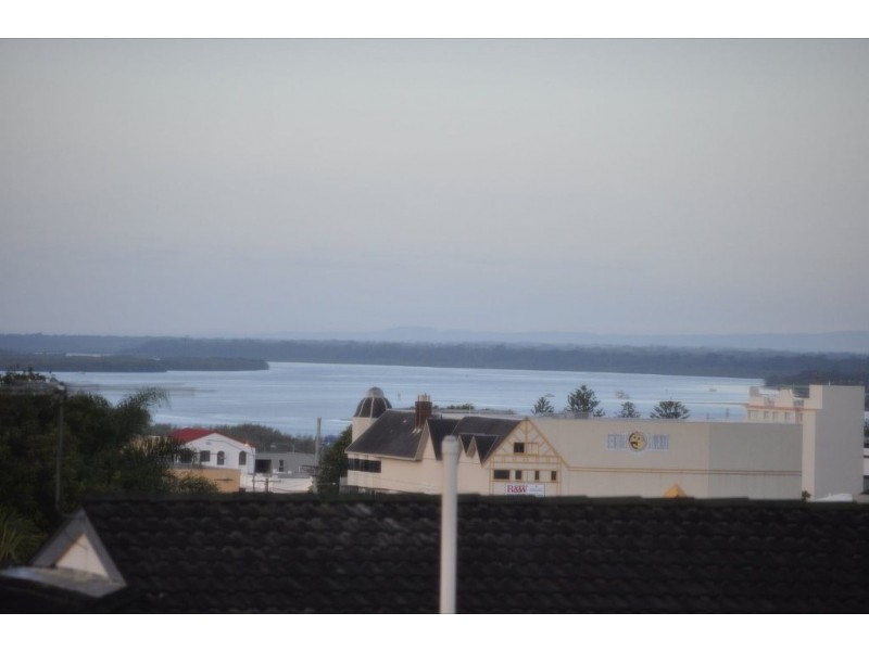 1/37 Arthur St, Caloundra QLD 4551