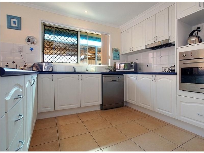 2 Wild Flower Way, Caloundra QLD 4551