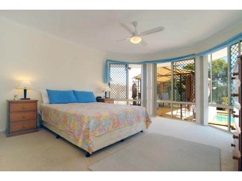 2 Wild Flower Way, Caloundra QLD 4551