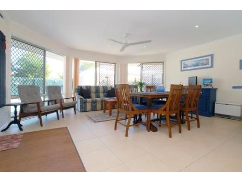 2 Wild Flower Way, Caloundra QLD 4551