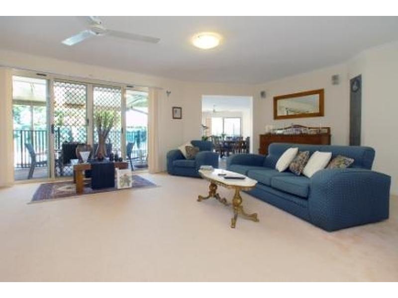 2 Wild Flower Way, Caloundra QLD 4551