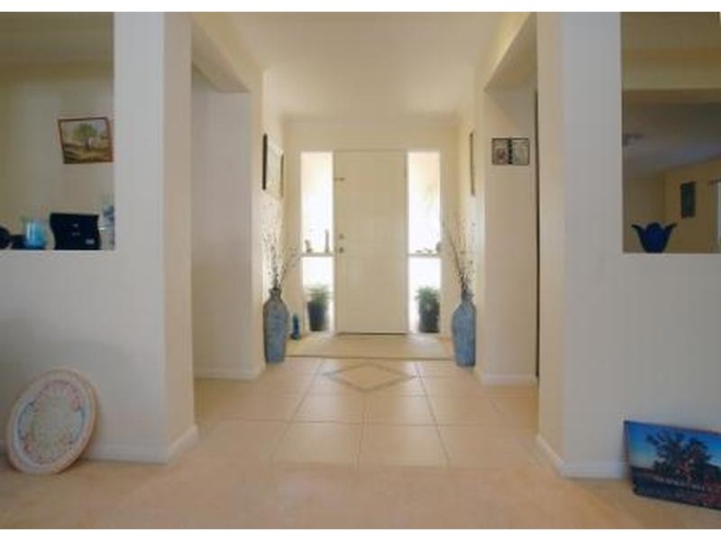 2 Wild Flower Way, Caloundra QLD 4551