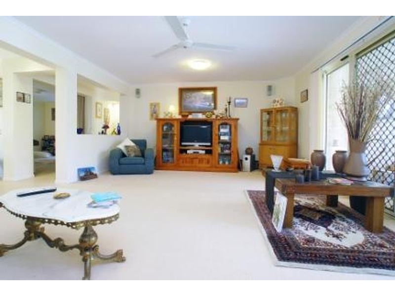 2 Wild Flower Way, Caloundra QLD 4551