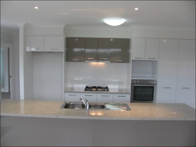 12 Cumberland Cr, Little Mountain QLD 4551