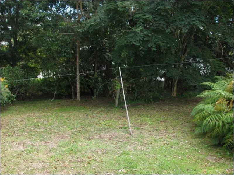 16 Ash Street, Maleny QLD 4552