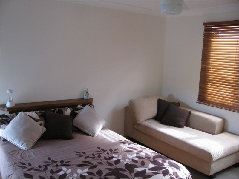 5-4 Lindesay St, Caloundra West QLD 4551