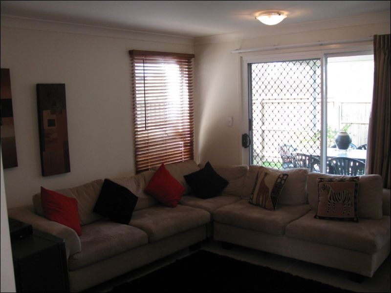 5-4 Lindesay St, Caloundra West QLD 4551