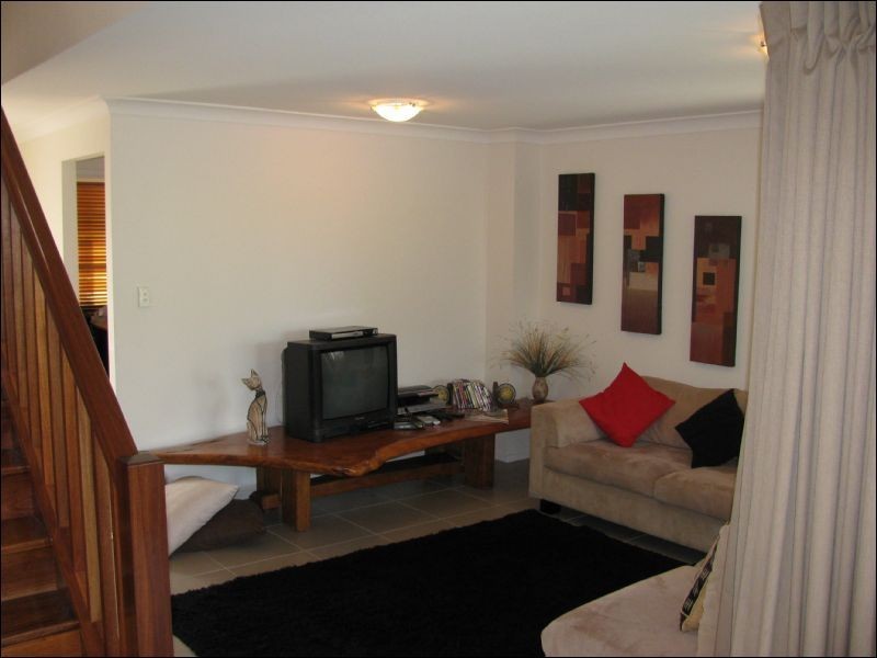 5-4 Lindesay St, Caloundra West QLD 4551