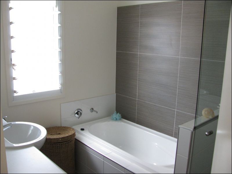 5-4 Lindesay St, Caloundra West QLD 4551