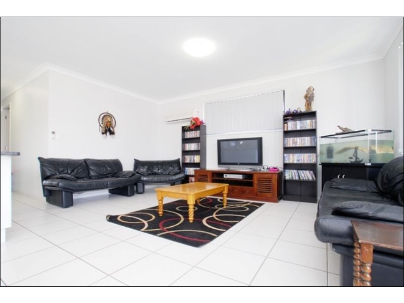 38 Crater St, Caloundra West QLD 4551