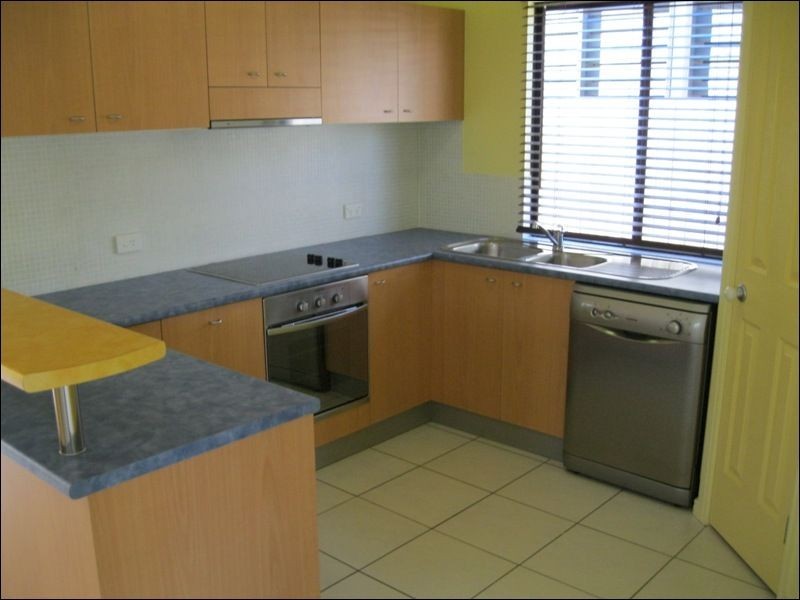 24 Rosslare St, Caloundra West QLD 4551