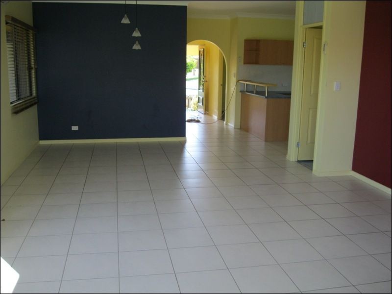 24 Rosslare St, Caloundra West QLD 4551
