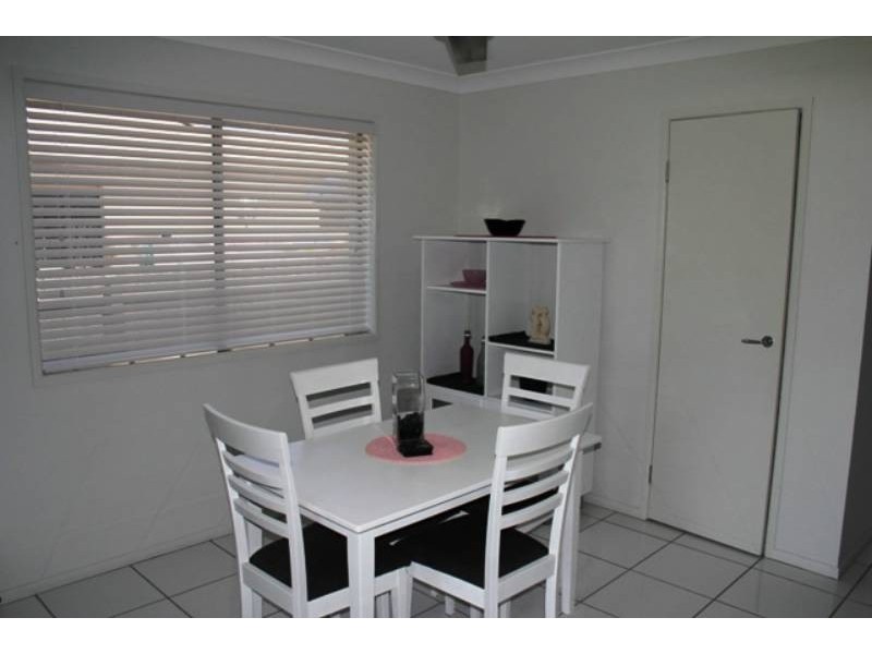 16 WHITE CEDAR DRIVE, Caloundra QLD 4551