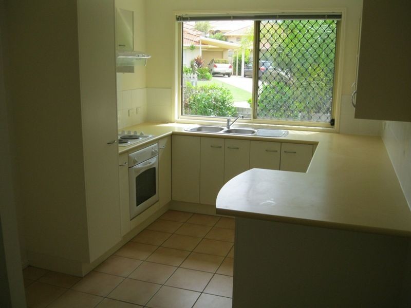 37 90 Caloundra Rd, Little Mountain QLD 4551