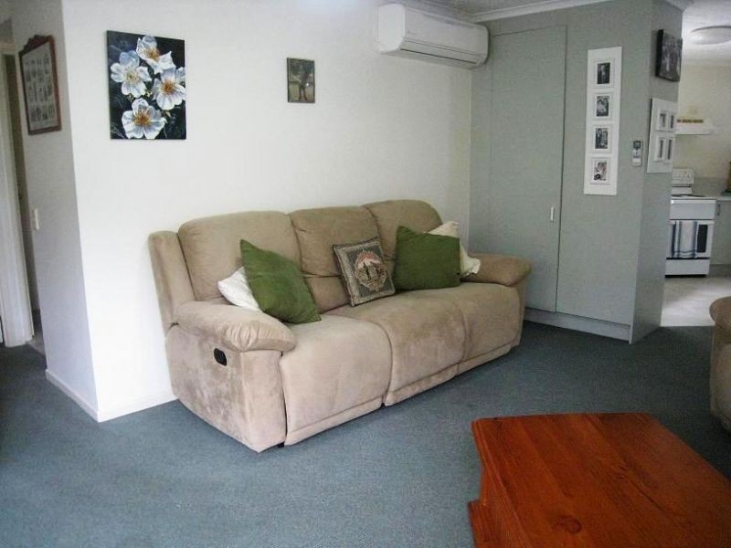 20 Warne Tce, Kings Beach QLD 4551