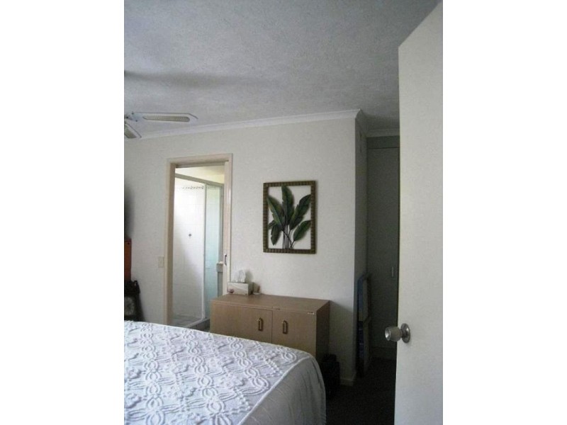 20 Warne Tce, Kings Beach QLD 4551