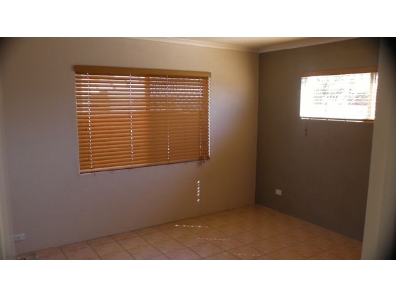 4 Warloo St, Wurtulla QLD 4575