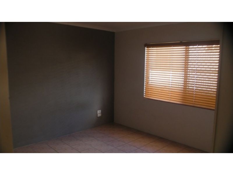 4 Warloo St, Wurtulla QLD 4575