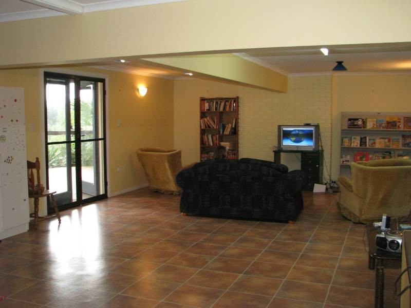 484 Glenview Rd, Glenview QLD 4553