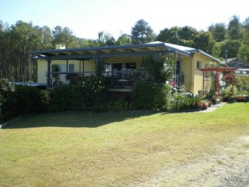 484 Glenview Rd, Glenview QLD 4553