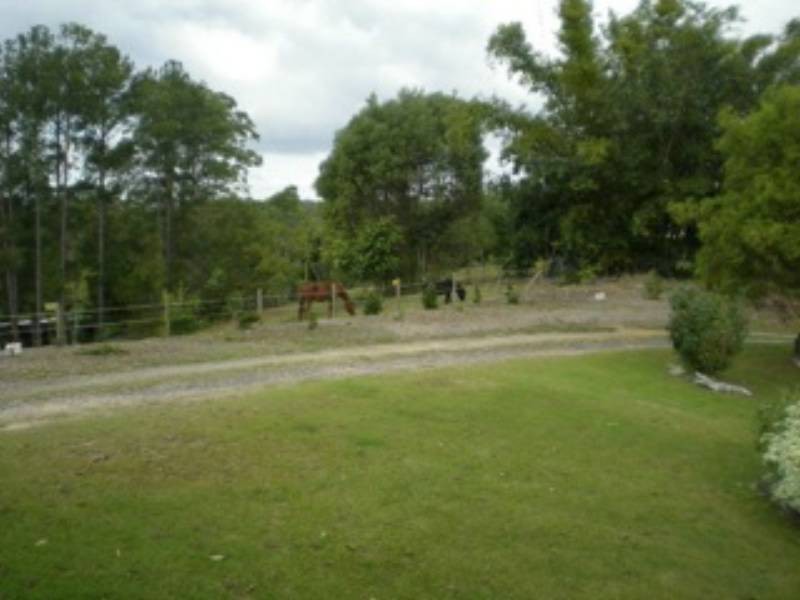 484 Glenview Rd, Glenview QLD 4553