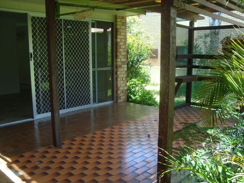3 Theodore Crt, Moffat Beach QLD 4551